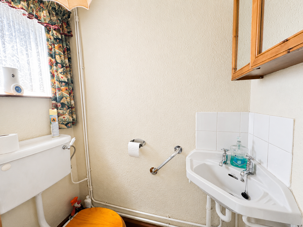 Property photo 3 of 13