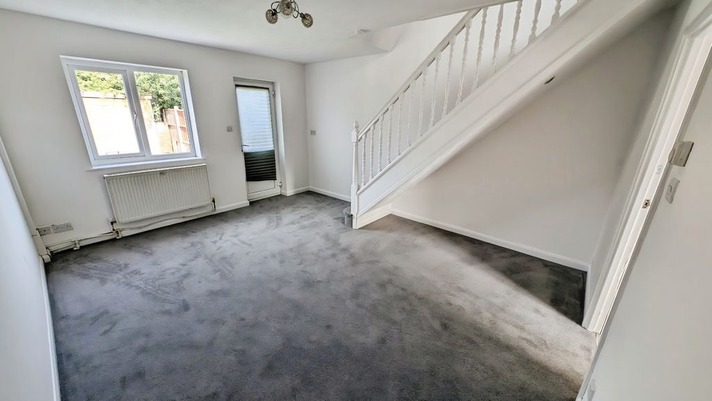 Property photo 3 of 16 Pbox-Img.Jpg