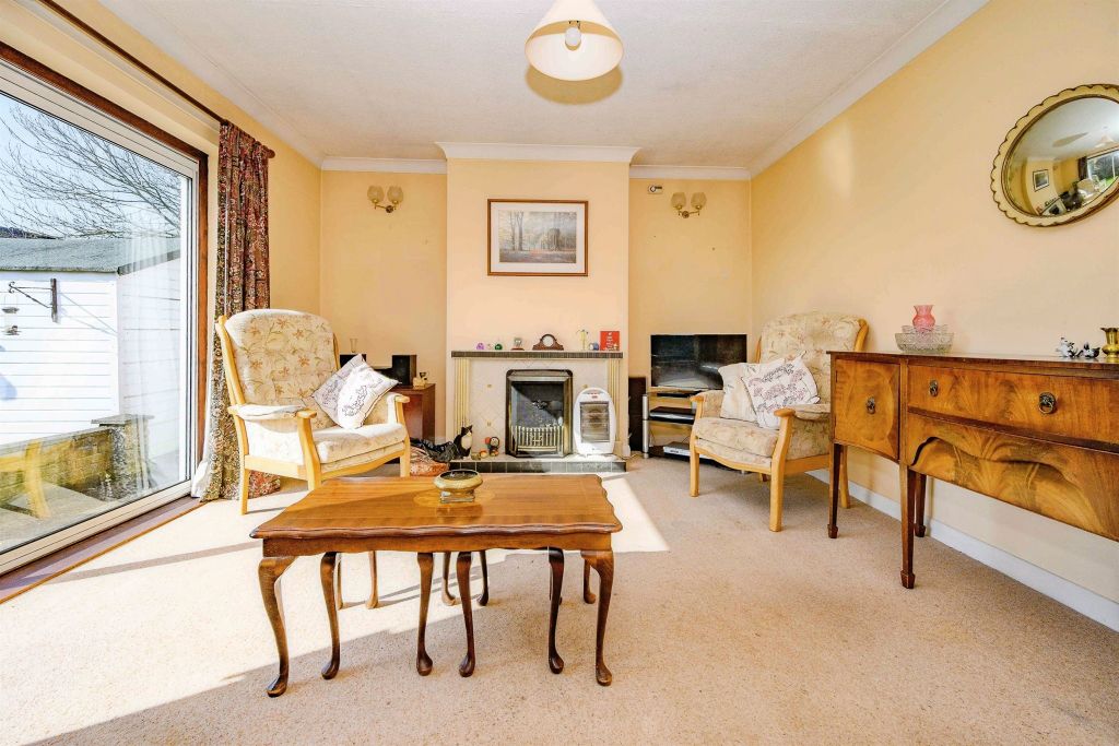 Property photo 2 of 16