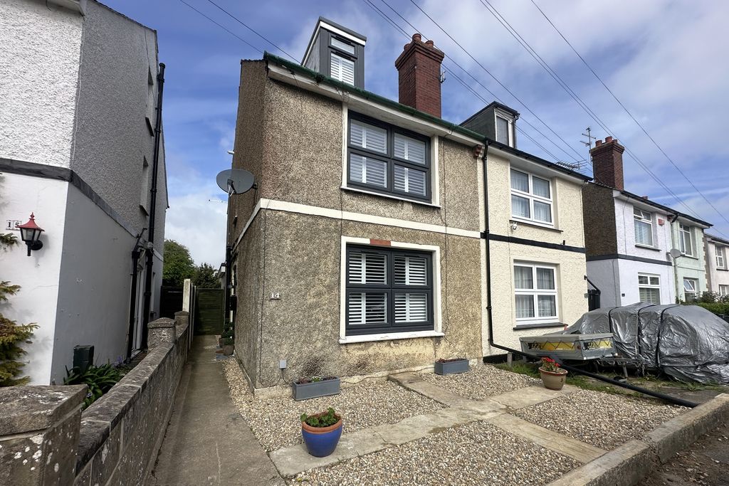 Property photo 1 of 15 External