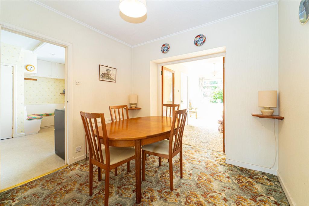 Property photo 3 of 18 Dining