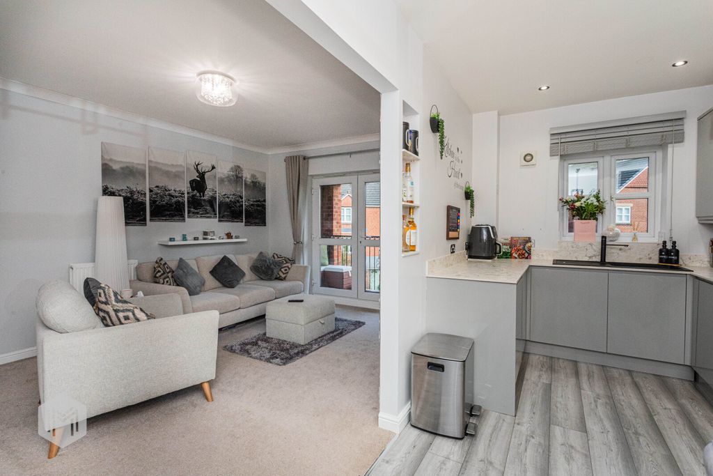 Property photo 2 of 17 Picture No. 07