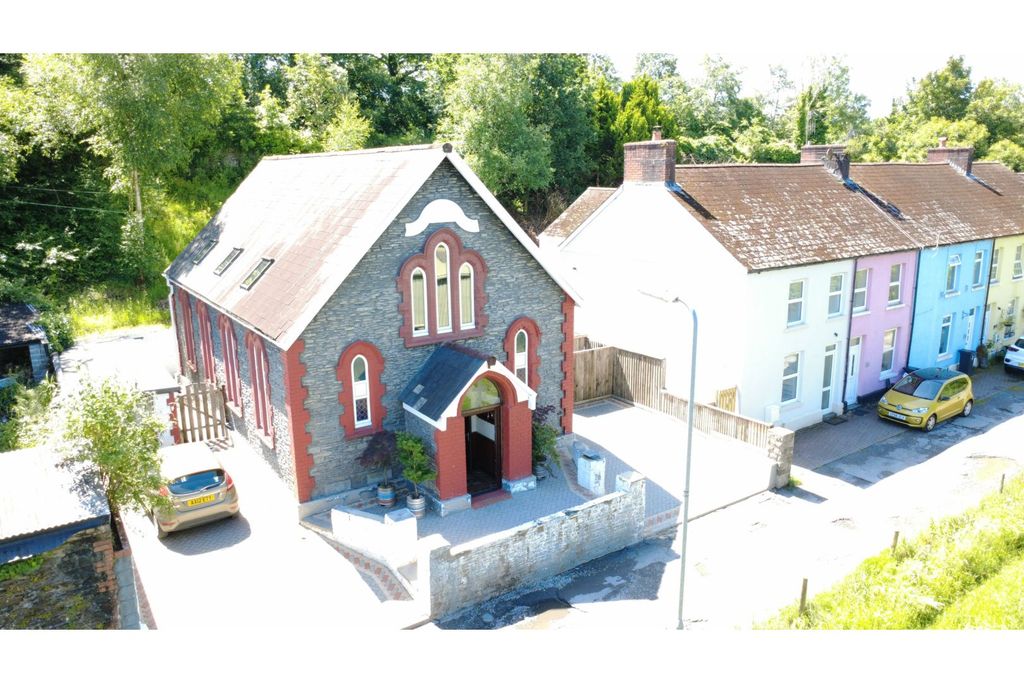 Property photo 1 of 22