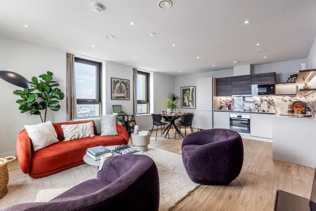 Property photo 3 of 14