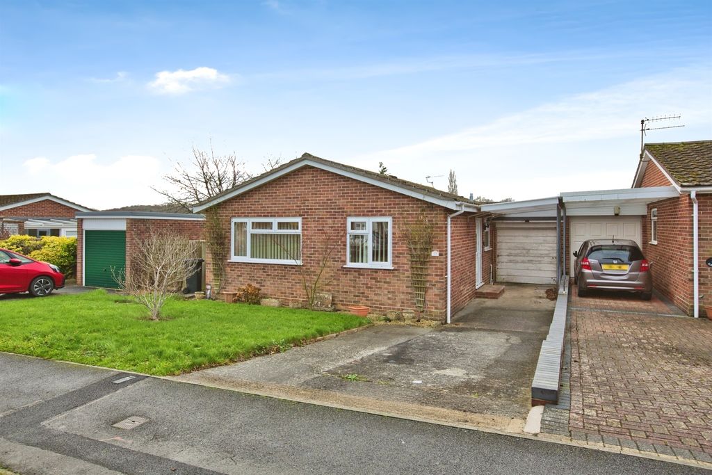 Property photo 1 of 17