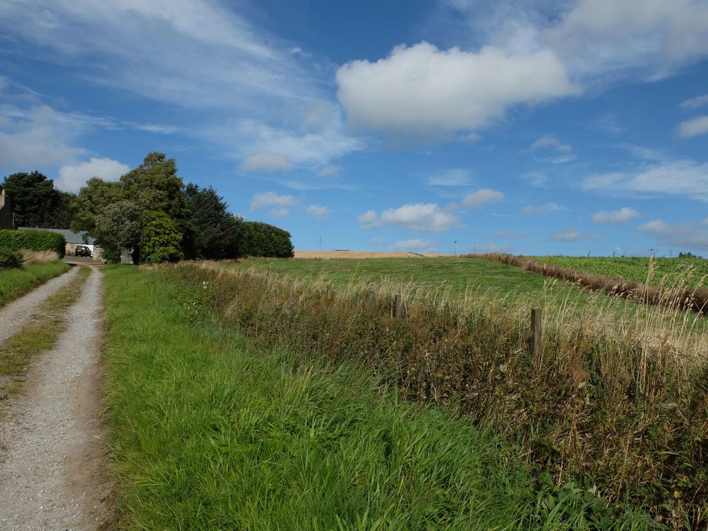 Property photo 3 of 14 Site