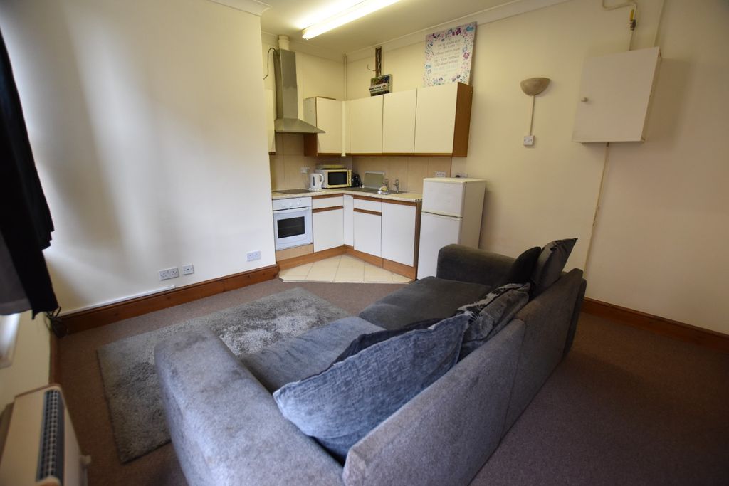 Property photo 1 of 3
