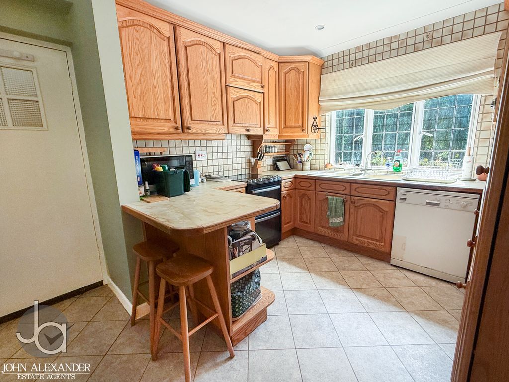 Property photo 2 of 27 Img_7658