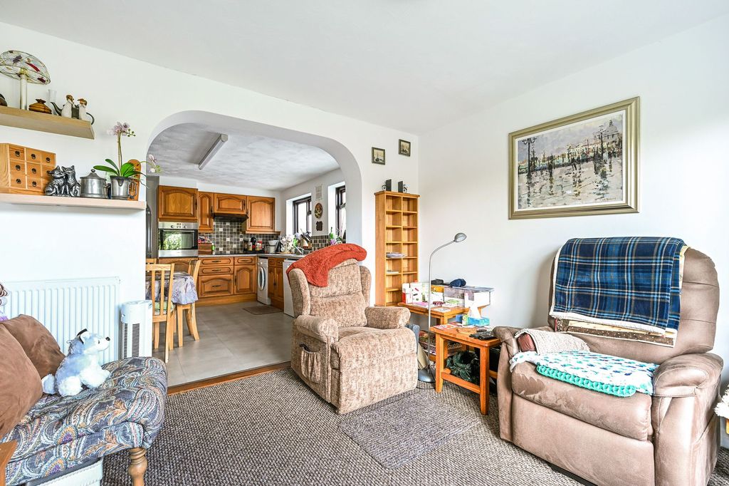 Property photo 3 of 15 Living Room