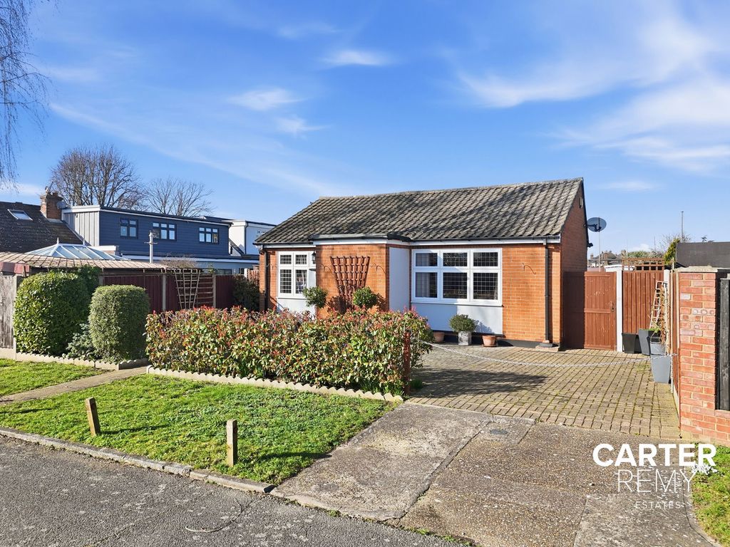 Property photo 1 of 28