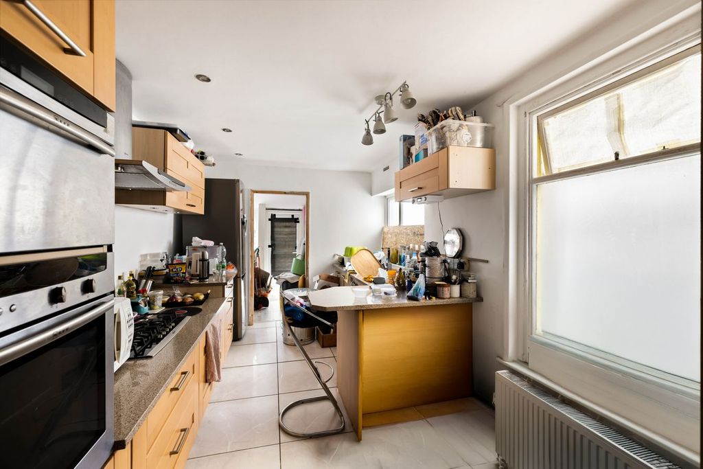 Property photo 3 of 7