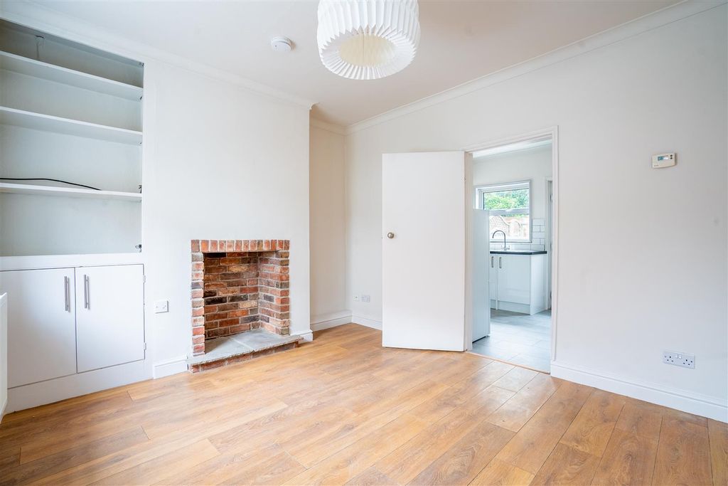Property photo 3 of 9 Fr-14.Jpg