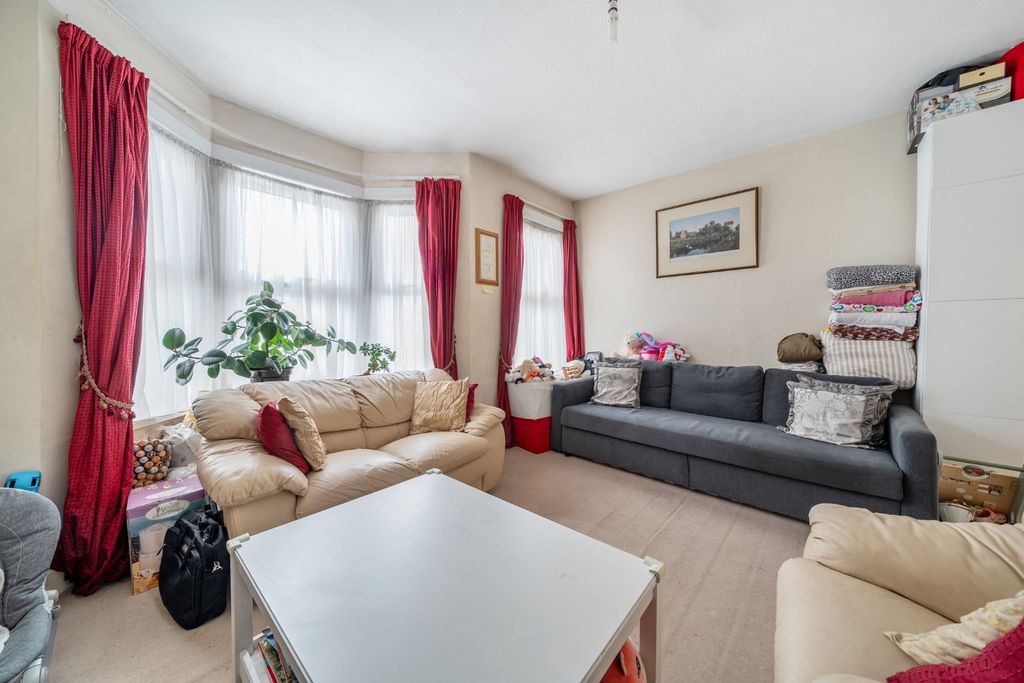 Property photo 2 of 10 4494481