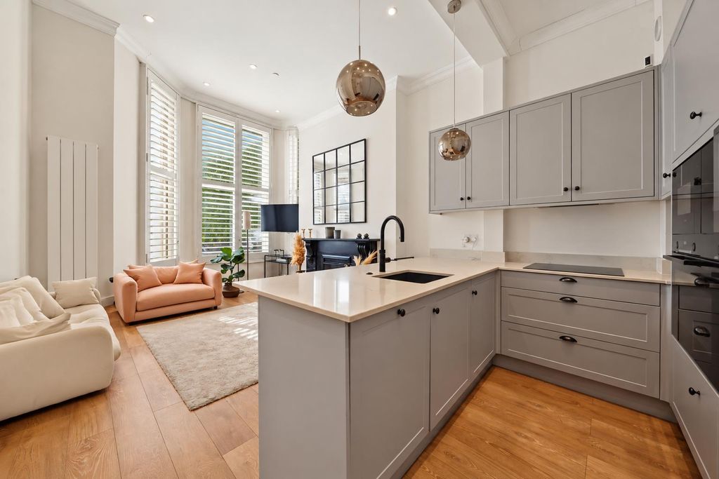 Property photo 2 of 11 2.Jpg