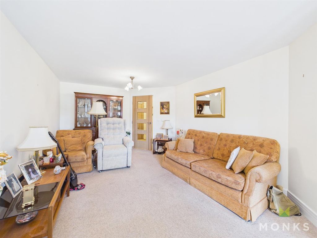 Property photo 3 of 19 Cam01520G0-Pr0394-Still010.Jpg