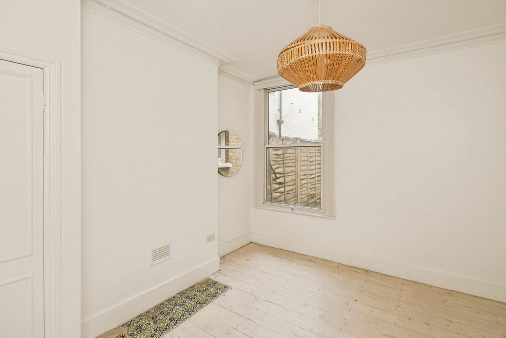 Property photo 3 of 14 Photo