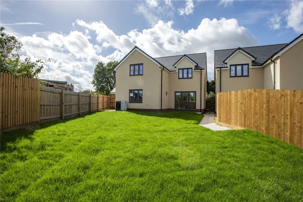 Property photo 3 of 16 Picture No. 25