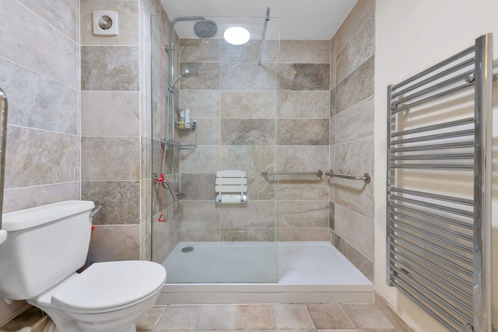 Property photo 3 of 7