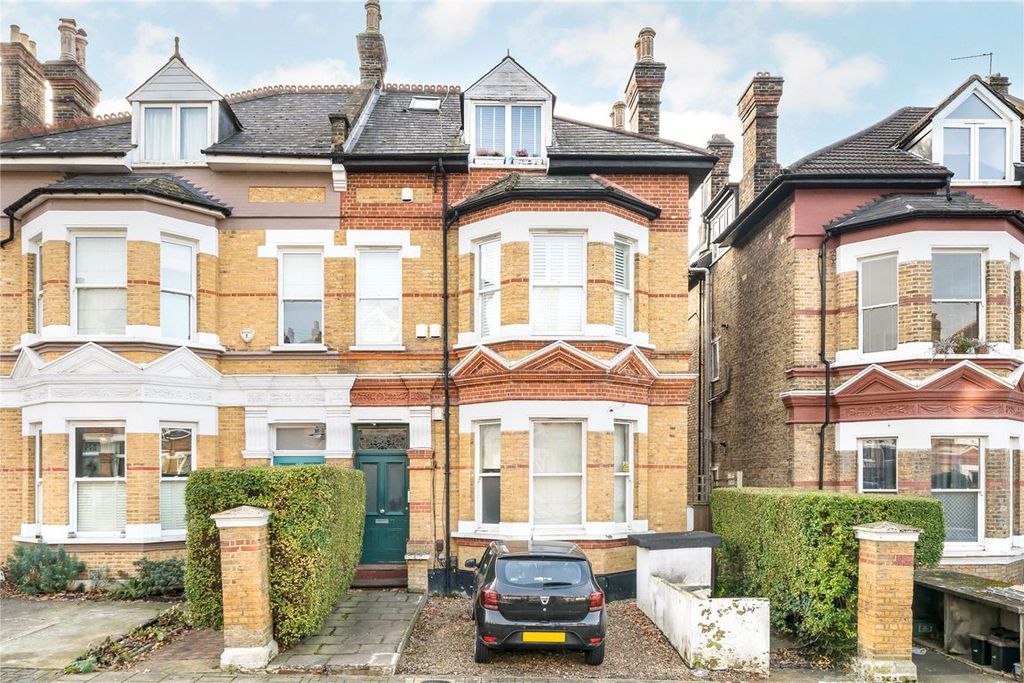 Property photo 1 of 6