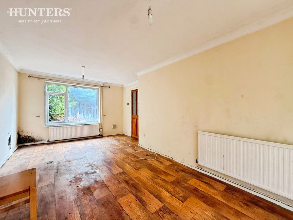 Property photo 3 of 10 Pbox-Img.Jpg