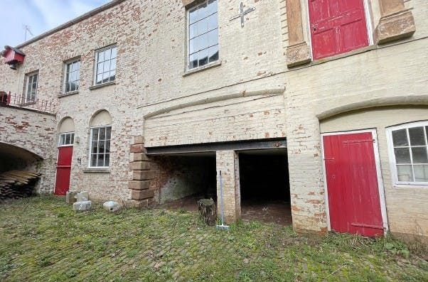 Property photo 2 of 8 Keresley House 5.Jpg