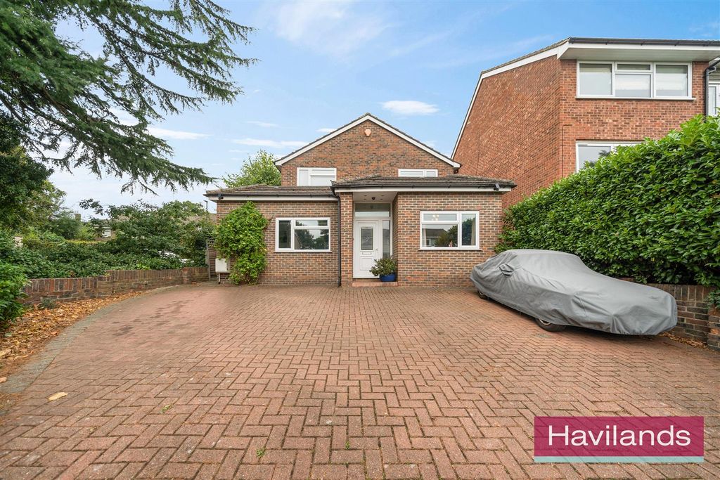 Property photo 1 of 16 Bycullah Road-12.Jpg