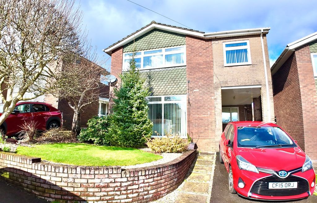 Property photo 1 of 30