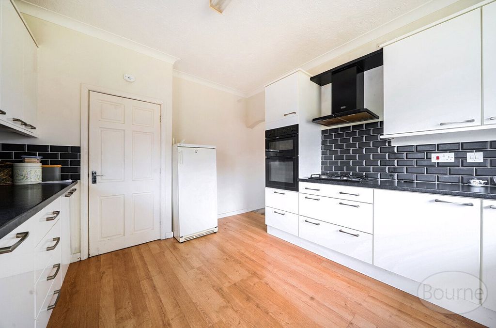 Additional image 12 of 3 bed bungalow for saleLove Lane, Petersfield, Hampshire GU31