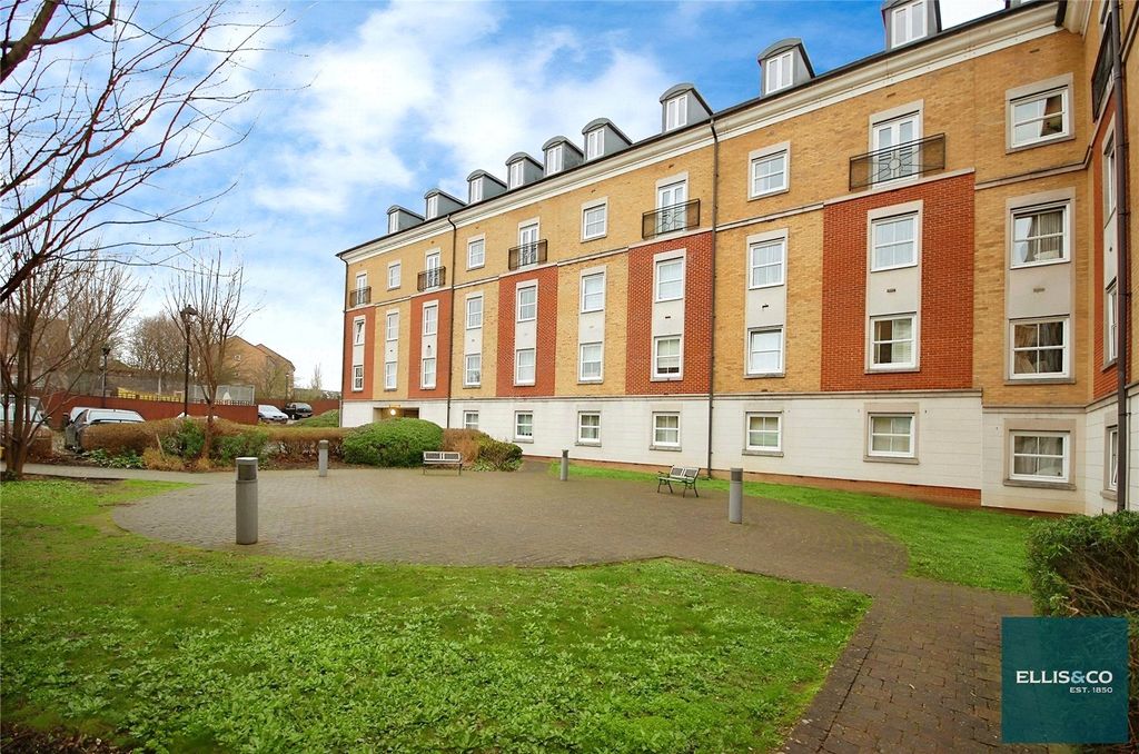 Property photo 1 of 12 Picture No. 04