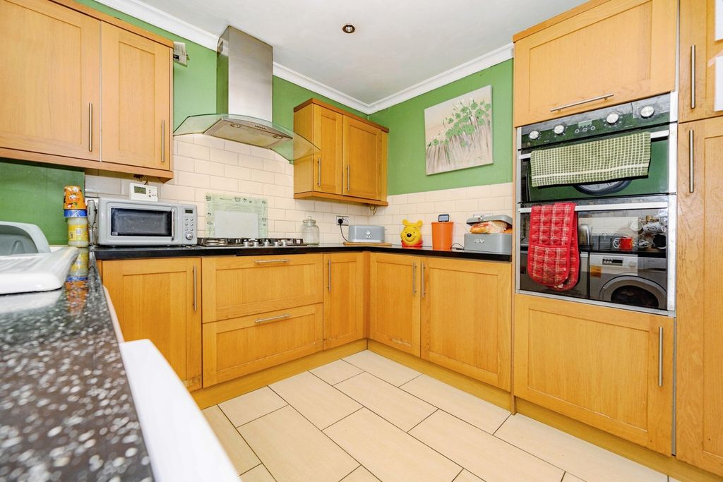 Property photo 3 of 11 Pbox-Img.Jpg