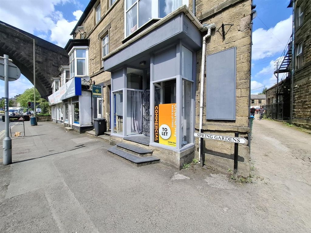 Property photo 1 of 3