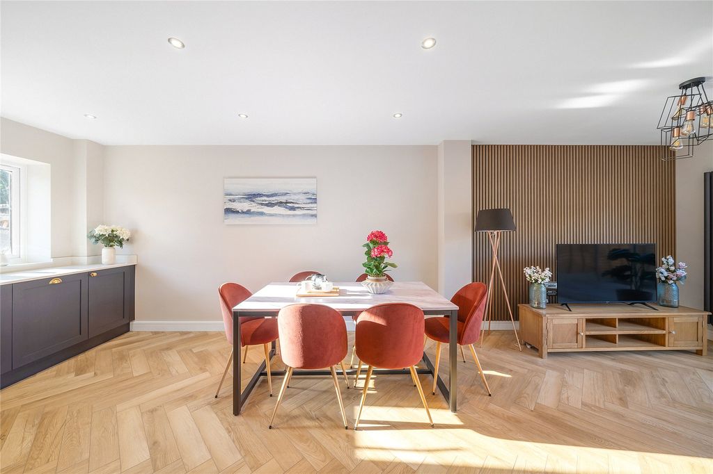 Property photo 3 of 15 Picture No. 19