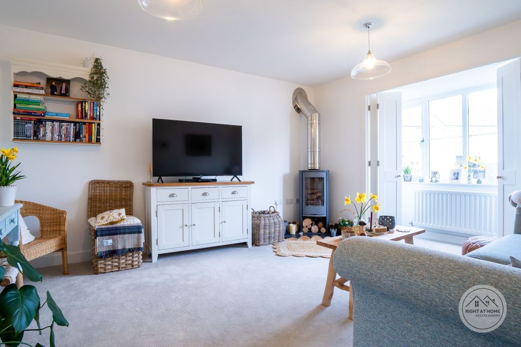 Property photo 3 of 30