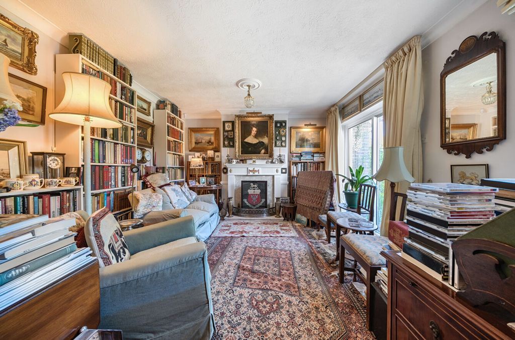 Property photo 2 of 16