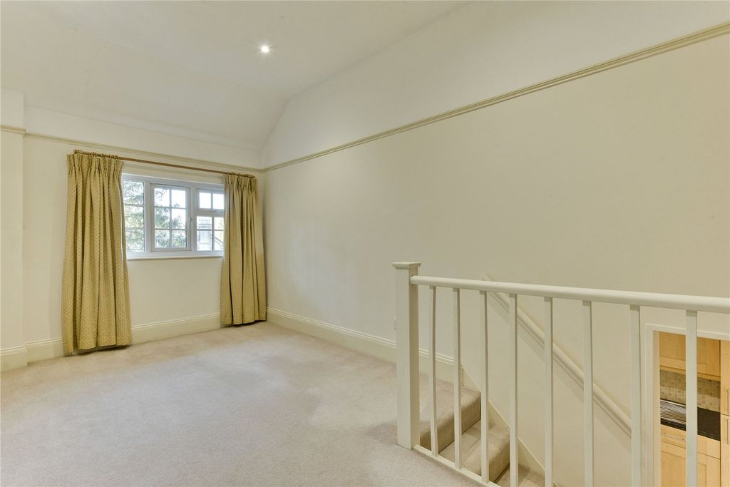 Property photo 1 of 10 Picture No. 13