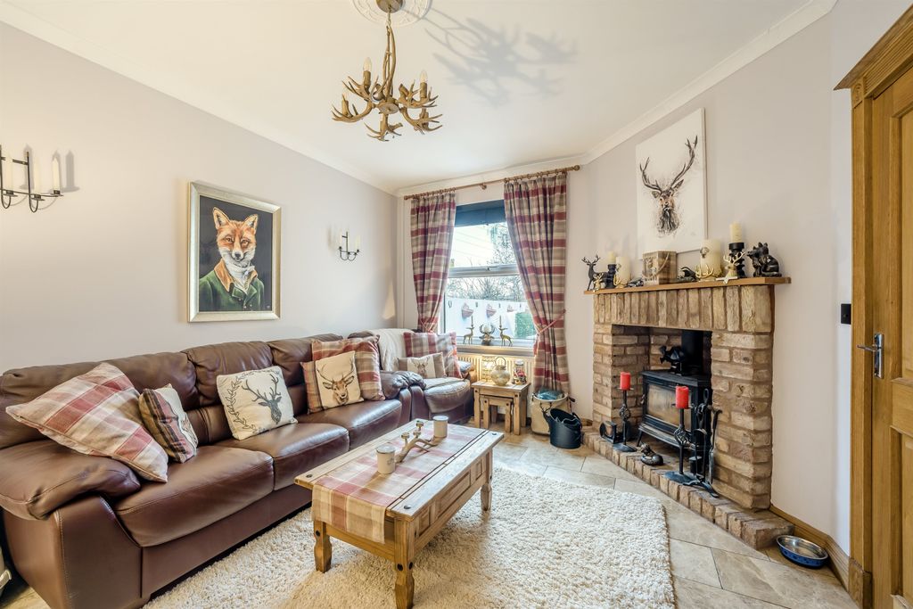 Property photo 3 of 21