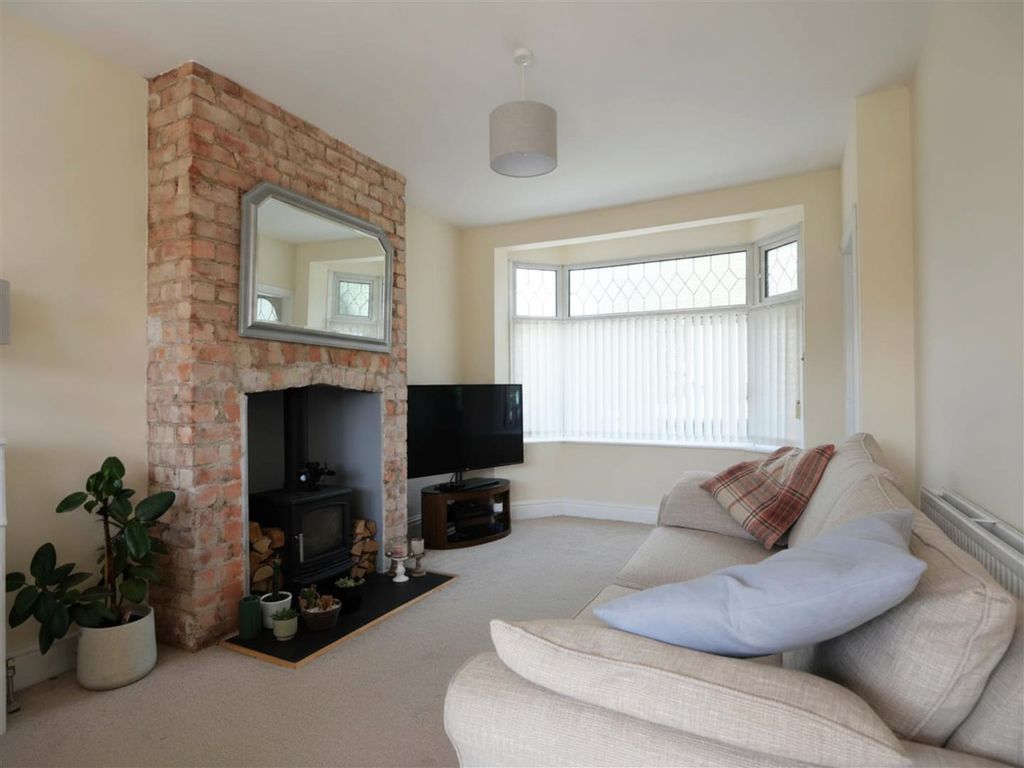 Property photo 2 of 10 6 (2).Png