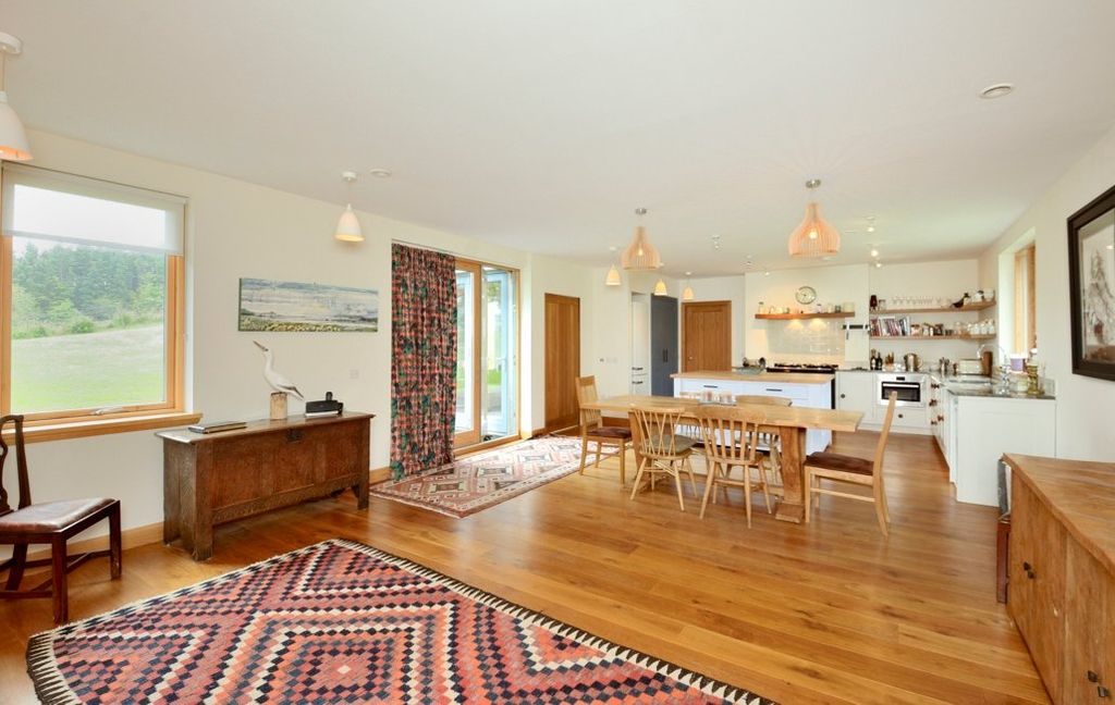 Property photo 2 of 24 Coshandrochaid