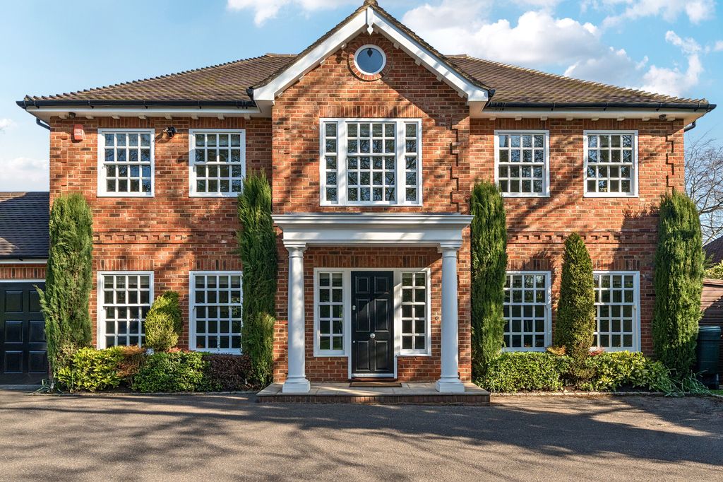 Property photo 1 of 15