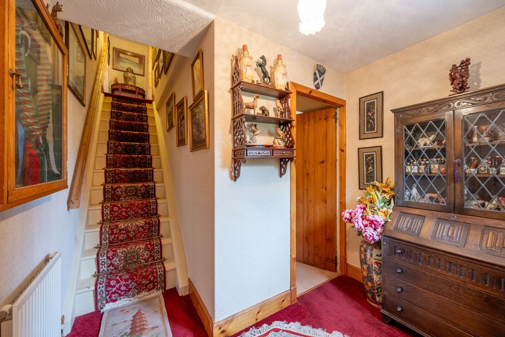 Property photo 3 of 21