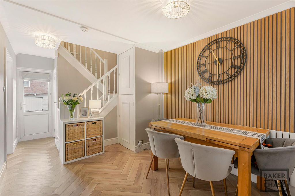 Property photo 2 of 26 Inner Hallway