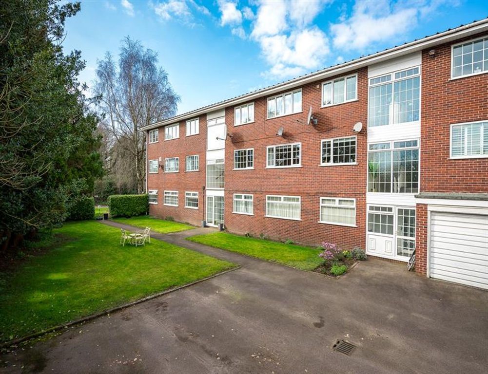 Property photo 2 of 20