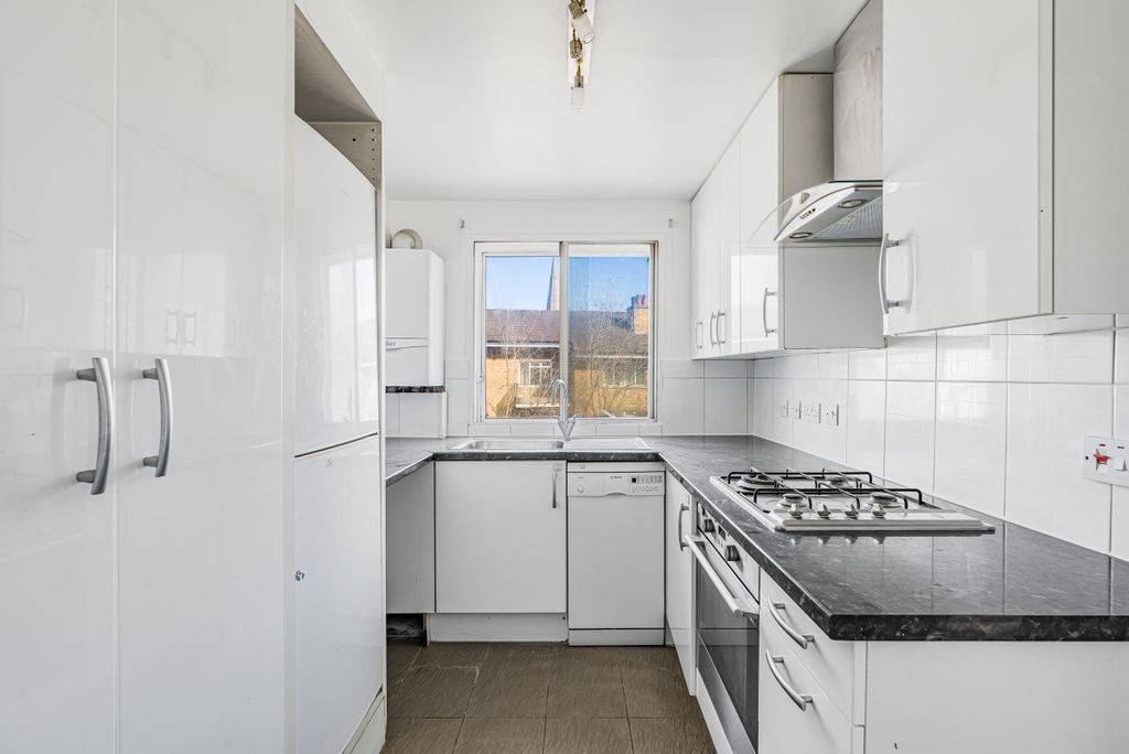 Property photo 3 of 8