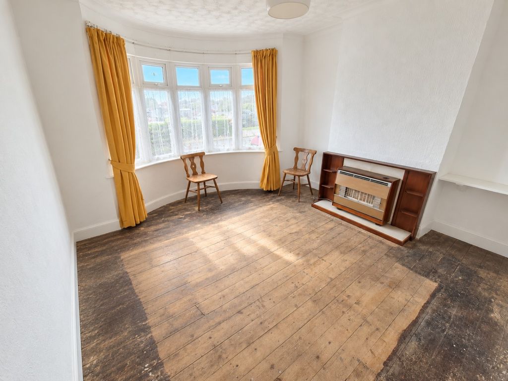 Property photo 3 of 10 5517853