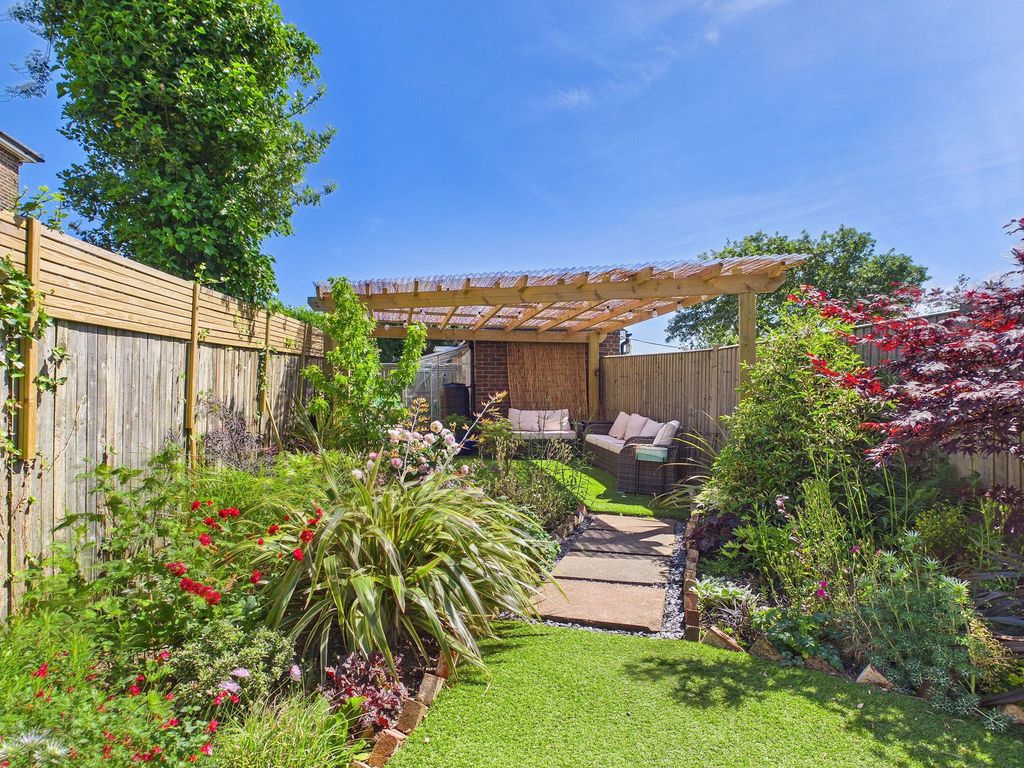 Property photo 3 of 24
