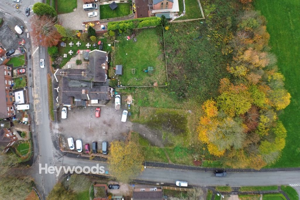 Property photo 1 of 11