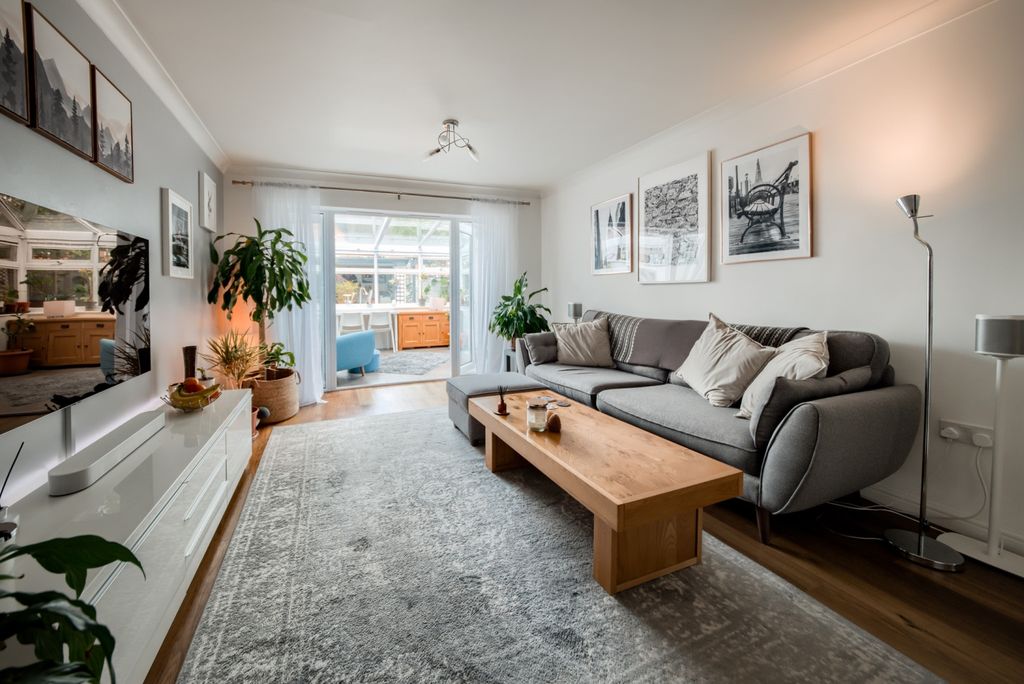 Property photo 3 of 22 Xt5A6221-Hdr(3)
