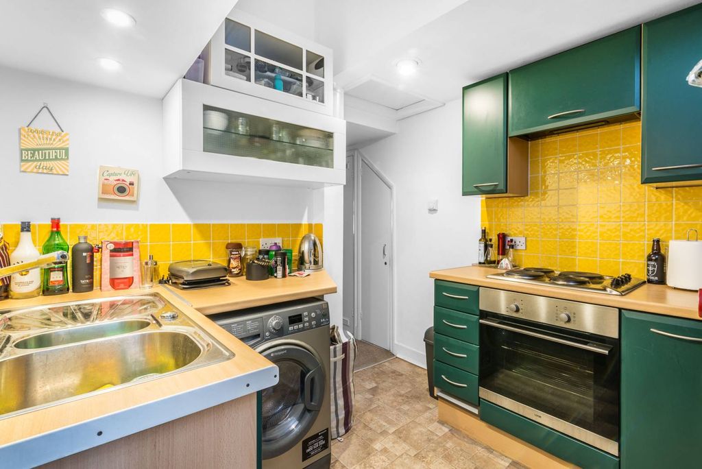 Property photo 1 of 5