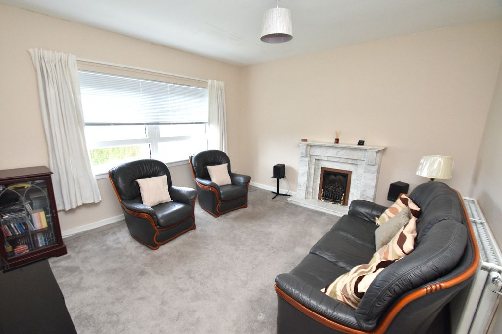 Property photo 2 of 18 4451771