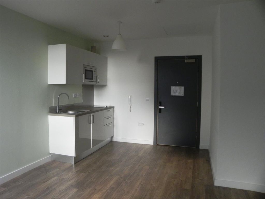 Property photo 1 of 3 409 Moorfields.Jpg